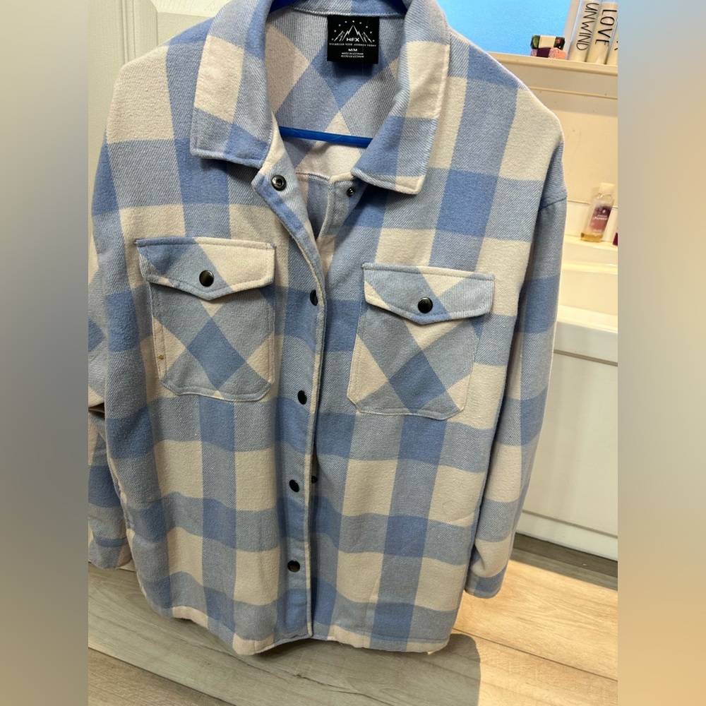 Ladies “heavy” button up flannel. Size Medium